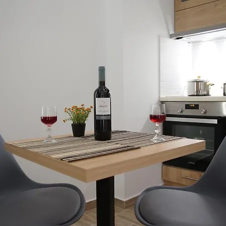 Simplychic S Apartamento Kalamata